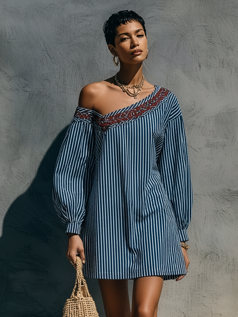 Trendé™ | Estelle Minikleid mit One-Shoulder-Design und Stickerei