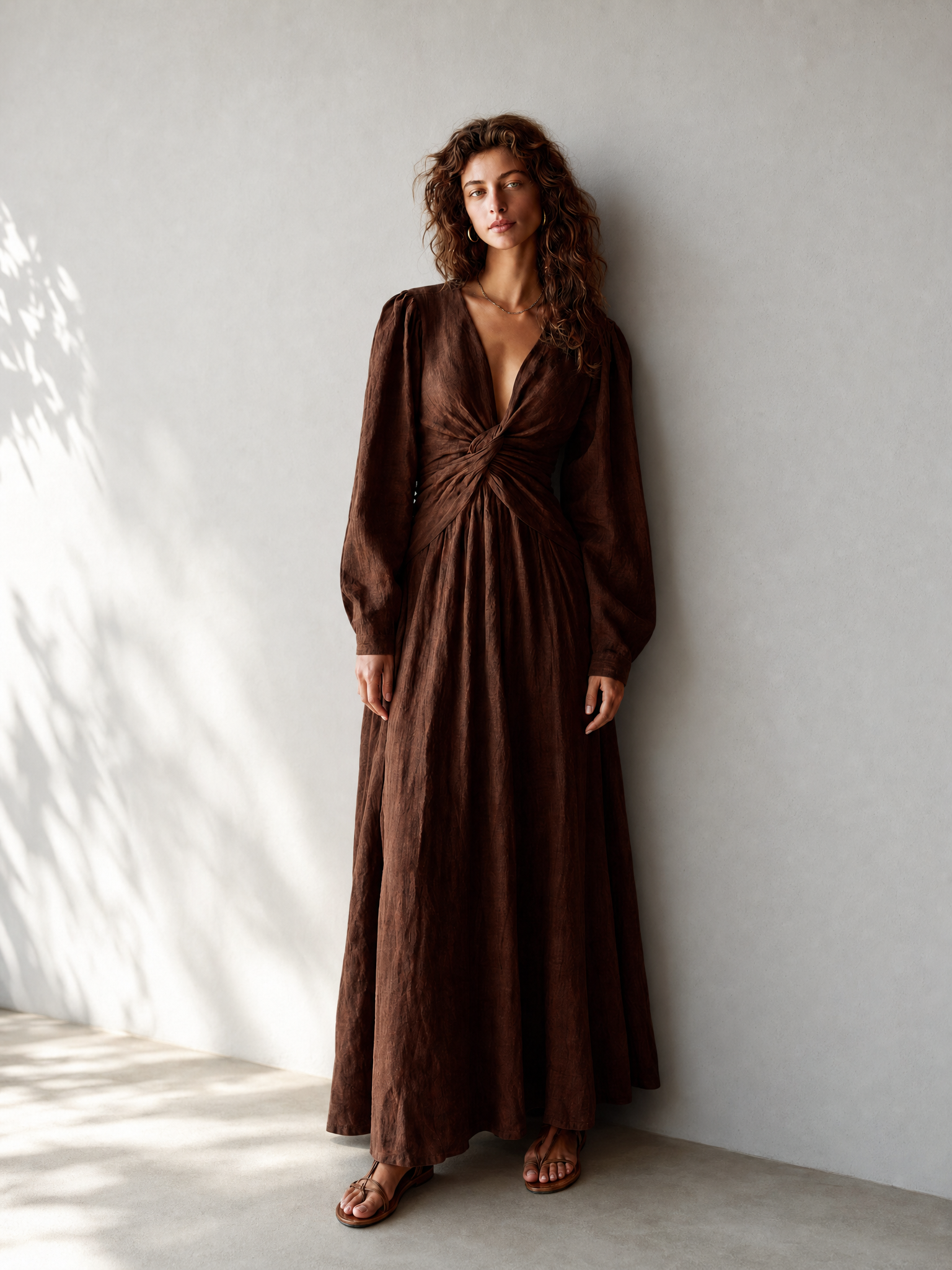 Trendé™ | Tatiana Leinenmix-Maxikleid mit V-Ausschnitt und tiefem V-Ausschnitt