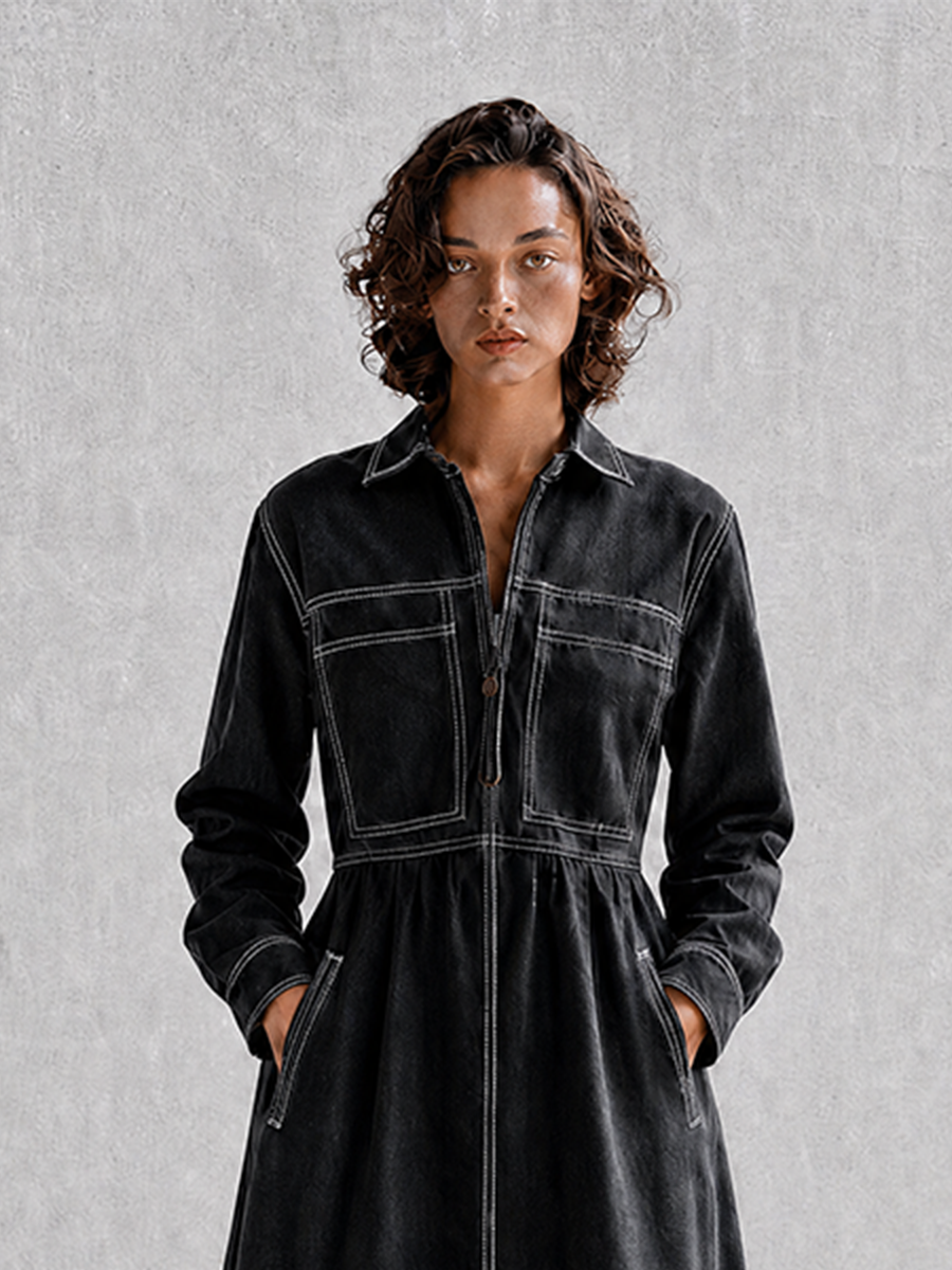 Trendé™ | Liselotte Denim-Maxikleid mit Kragen und betonter Taille