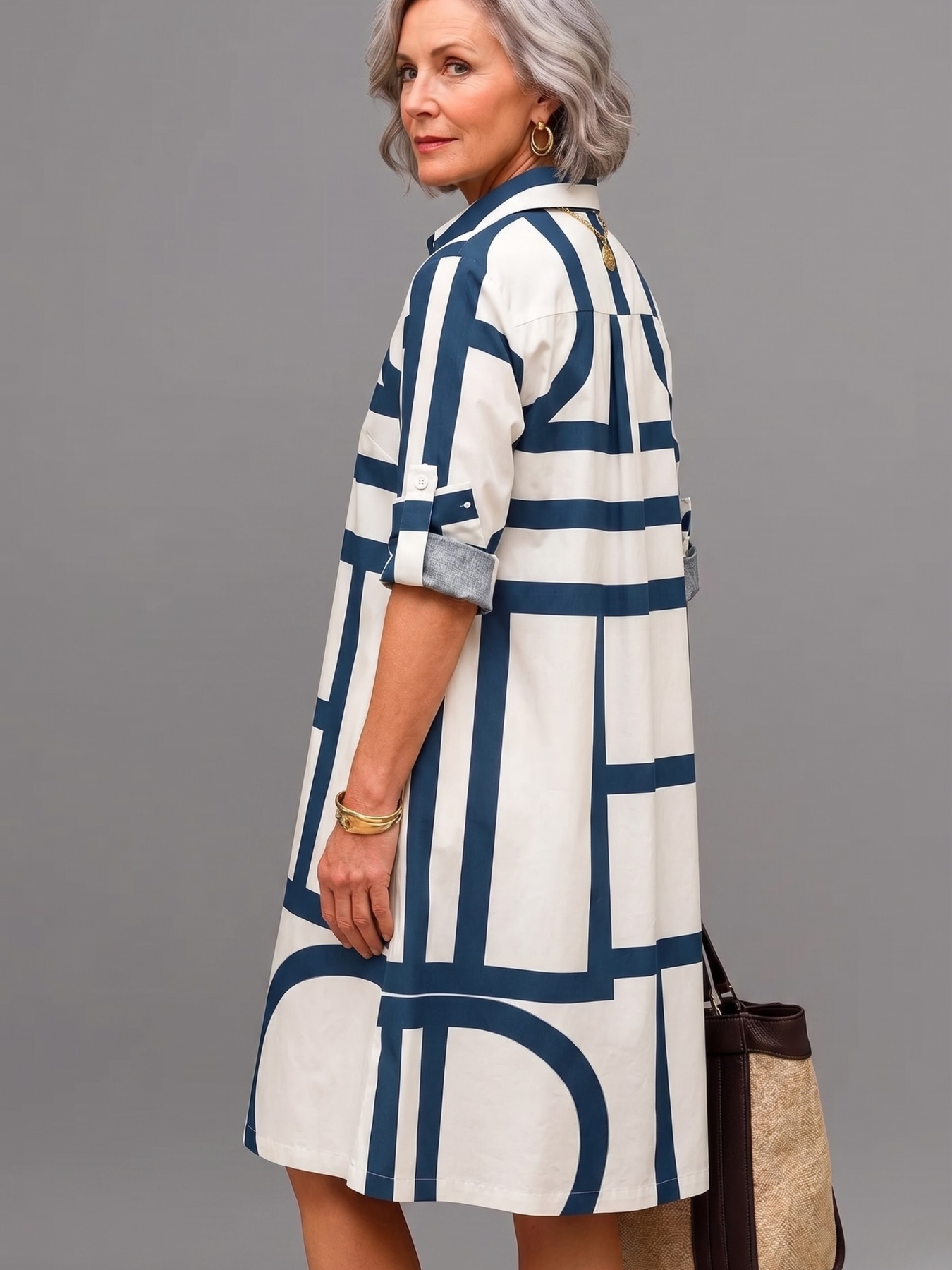Trendé™ | Sienne Gepflegtes Midi-Kleid in Weiss-Blau