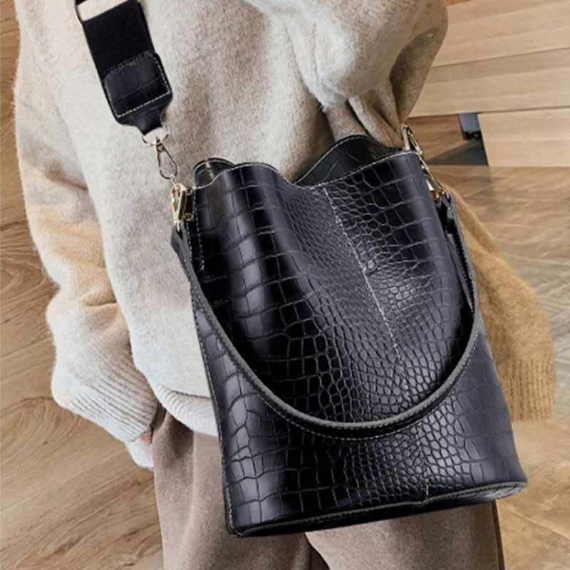 Trendé™ | Mary Bennett Ledertasche mit zeitloser Eleganz