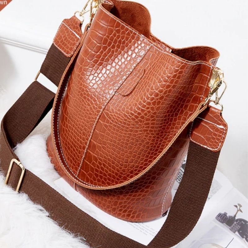 Trendé™ | Mary Bennett Ledertasche mit zeitloser Eleganz