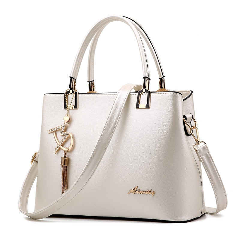 Trendé™ | Eva Ledertasche mit zeitloser Eleganz