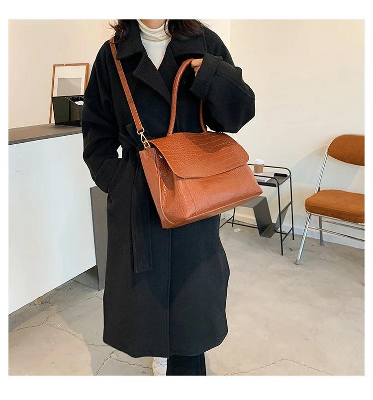Trendé™ | Clove Ledertasche mit zeitloser Eleganz