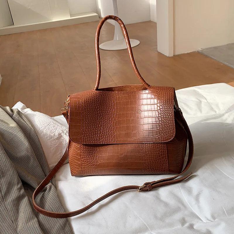 Trendé™ | Clove Ledertasche mit zeitloser Eleganz