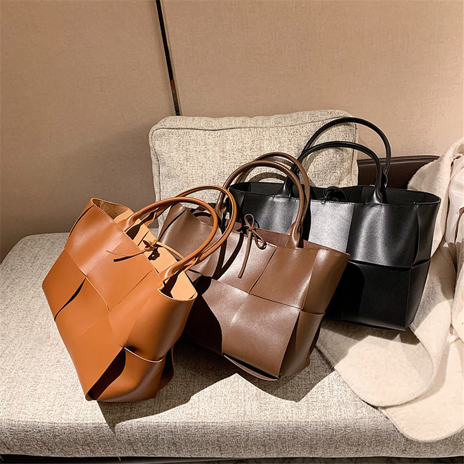 Trendé™ | Jana1979 Ledertasche mit zeitloser Eleganz