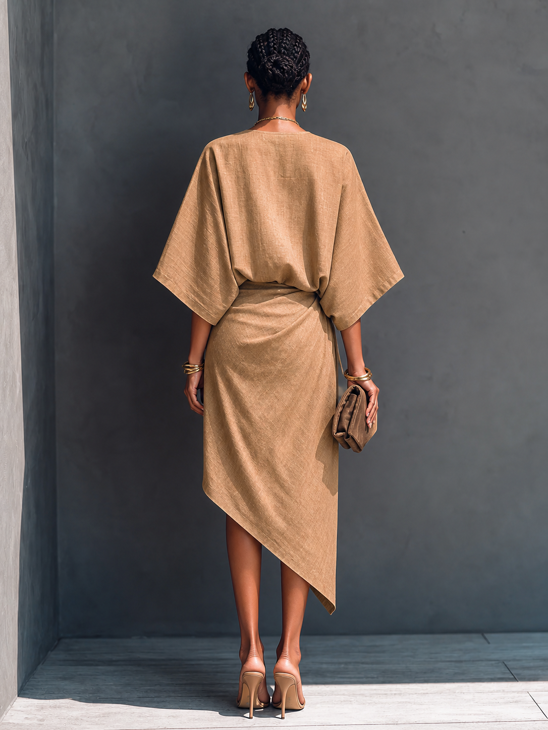 Trendé™ | Bianca Leinenmix-Midikleid mit kurzen Ärmeln und asymmetrischem Schnitt