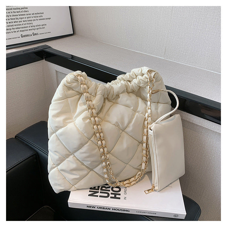 Trendé™ | Elina1070 Ledertasche mit zeitloser Eleganz