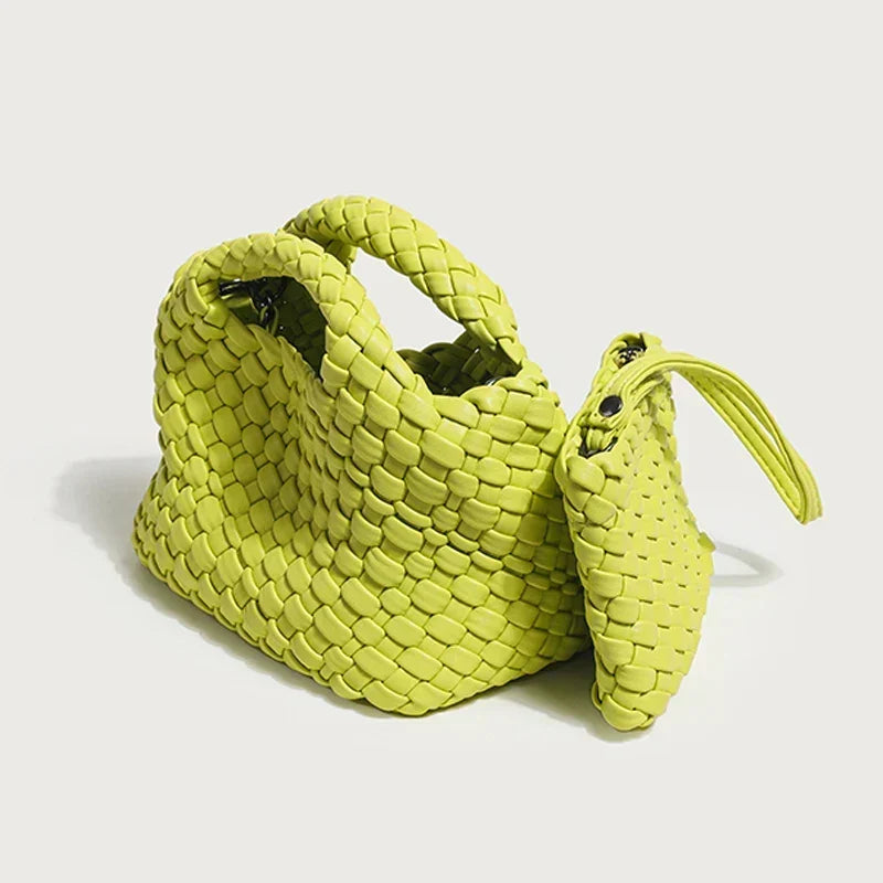Trendé™ | Kátia Kleine Ledertasche mit elegantem Design