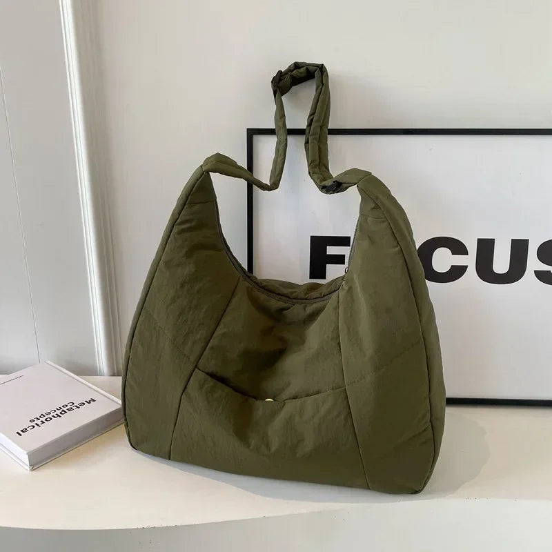 Trendé™ | Veda Messenger-Tasche mit zeitlosem Look
