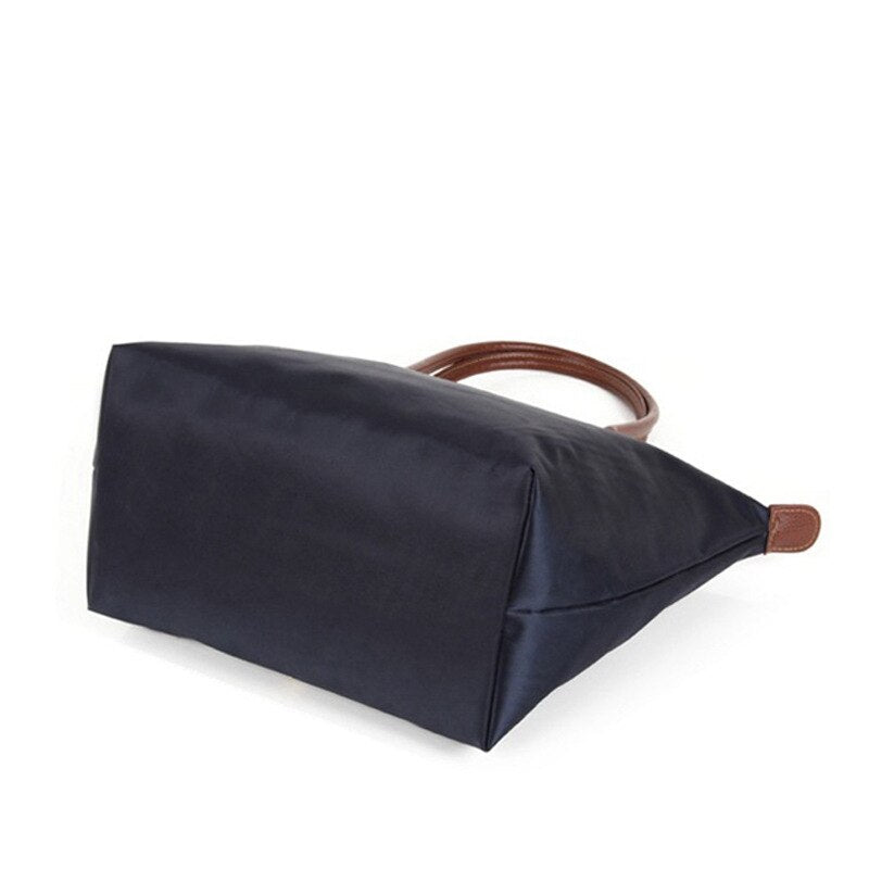 Trendé™ | Amari Schultertasche mit elegantem Design