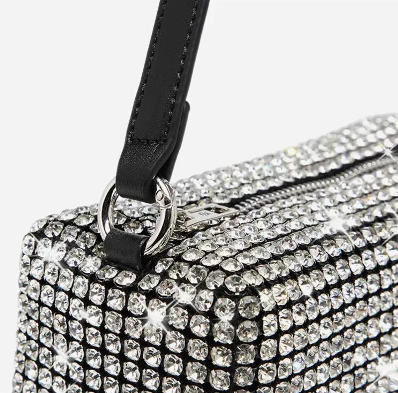 Trendé™ | Liora2989 Ledertasche mit zeitloser Eleganz