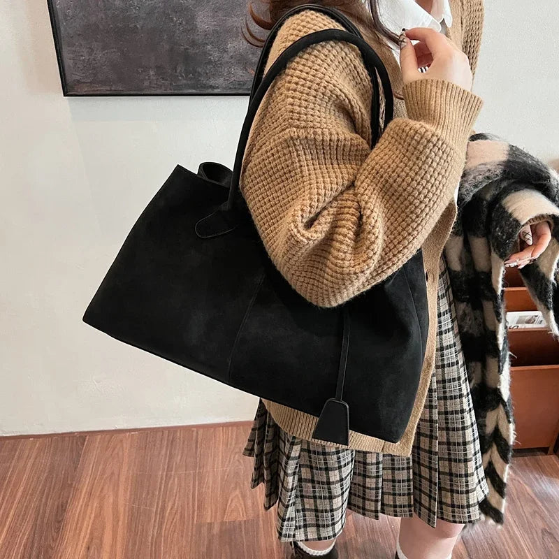 Trendé™ | Zarine Ledertasche mit zeitloser Eleganz