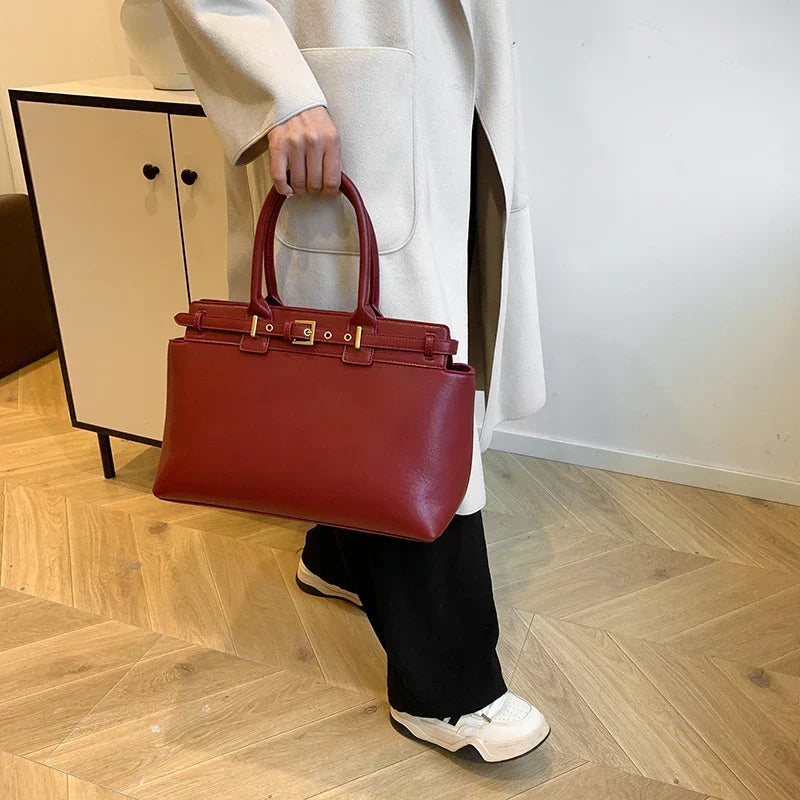 Trendé™ | Faye Ledertasche mit zeitloser Eleganz
