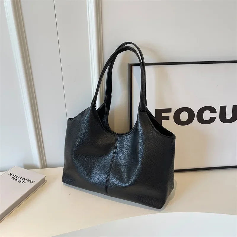 Trendé™ | Monica Ledertasche mit zeitloser Eleganz