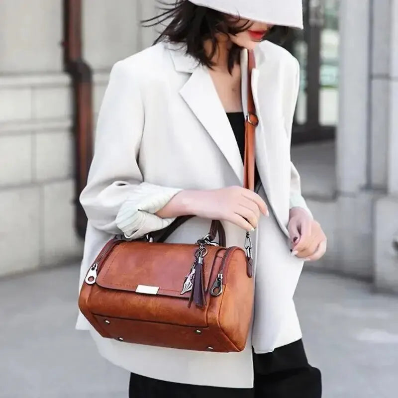 Trendé™ | Elena8 Ledertasche mit zeitloser Eleganz