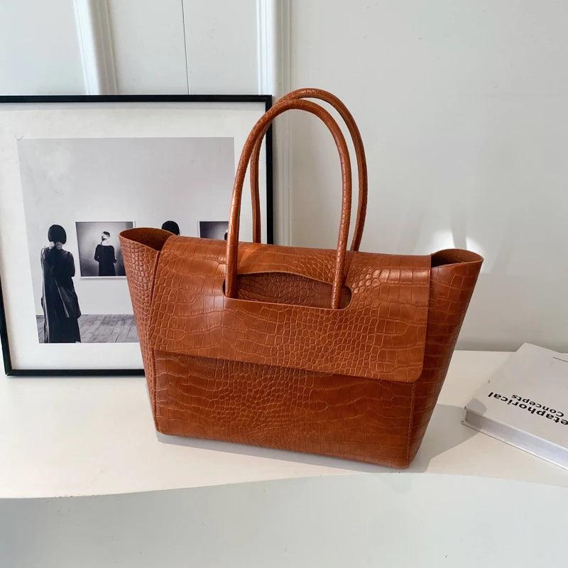 Trendé™ | Clove Ledertasche mit zeitloser Eleganz