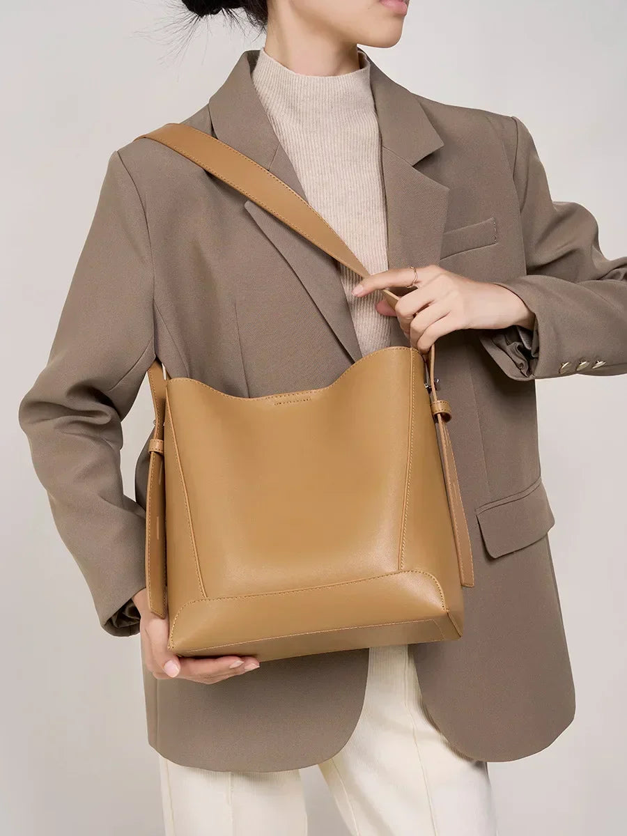 Trendé™ | Penelope Ledertasche mit zeitloser Eleganz