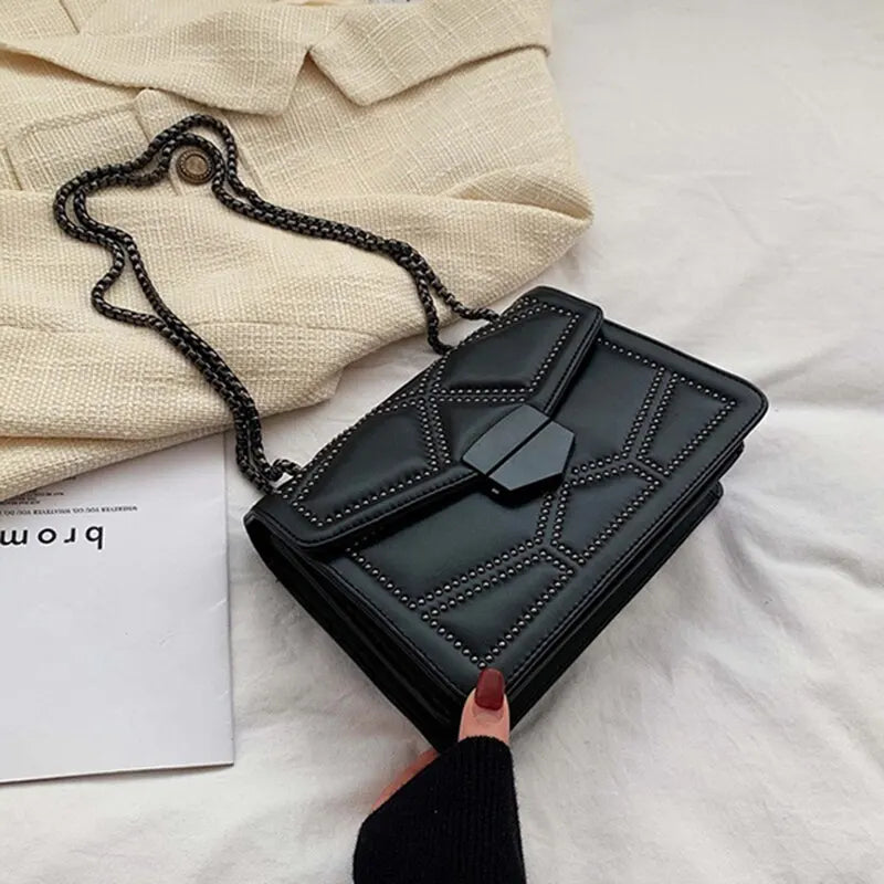 Trendé™ | Eyla Kleine Ledertasche mit elegantem Design