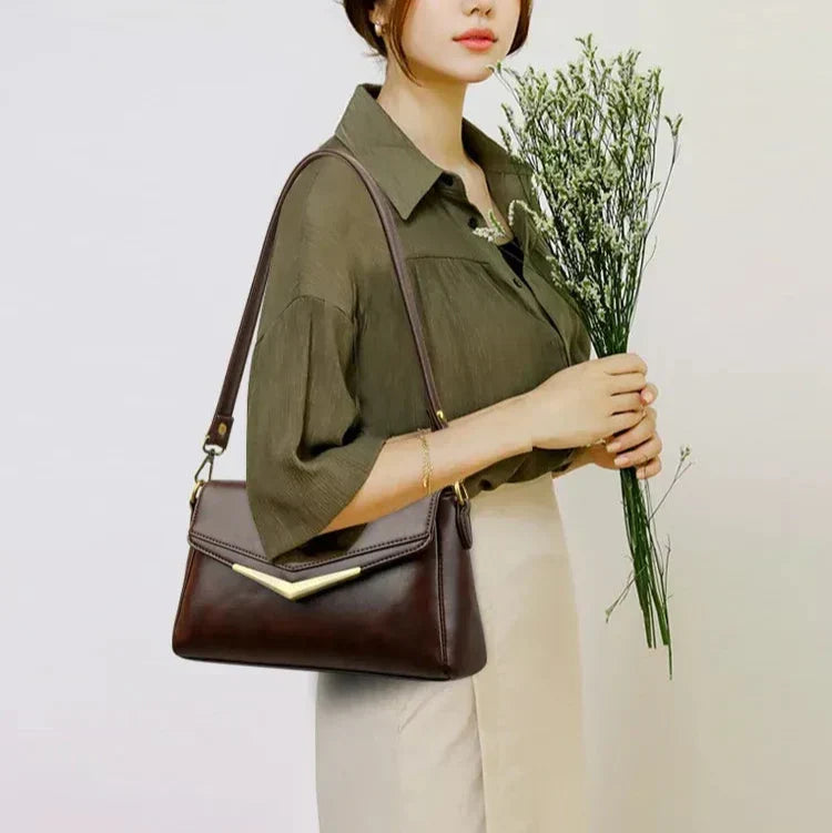 Trendé™ | Lona Ledertasche mit zeitloser Eleganz