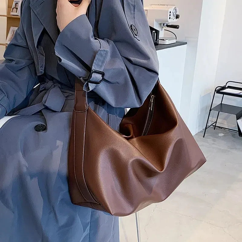 Trendé™ | Mirá Ledertasche mit zeitloser Eleganz