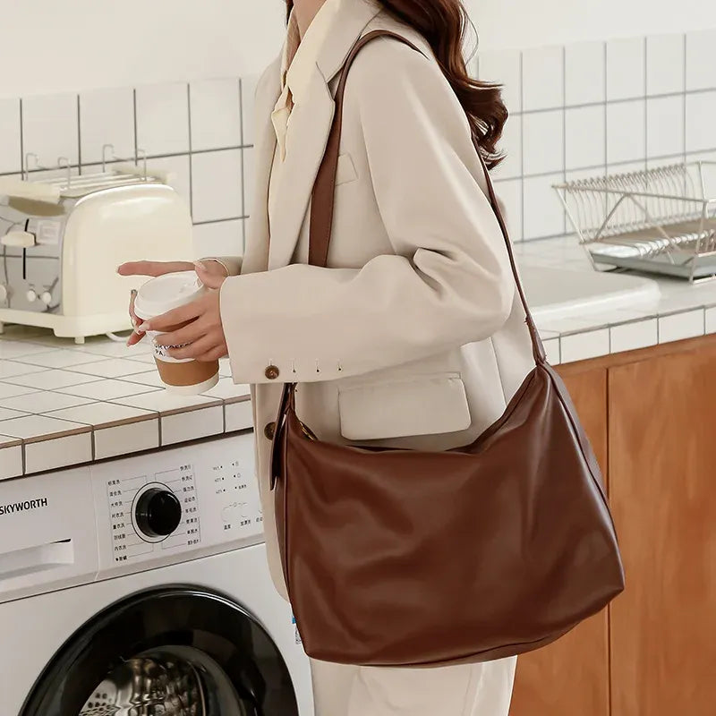 Trendé™ | Mirá Ledertasche mit zeitloser Eleganz