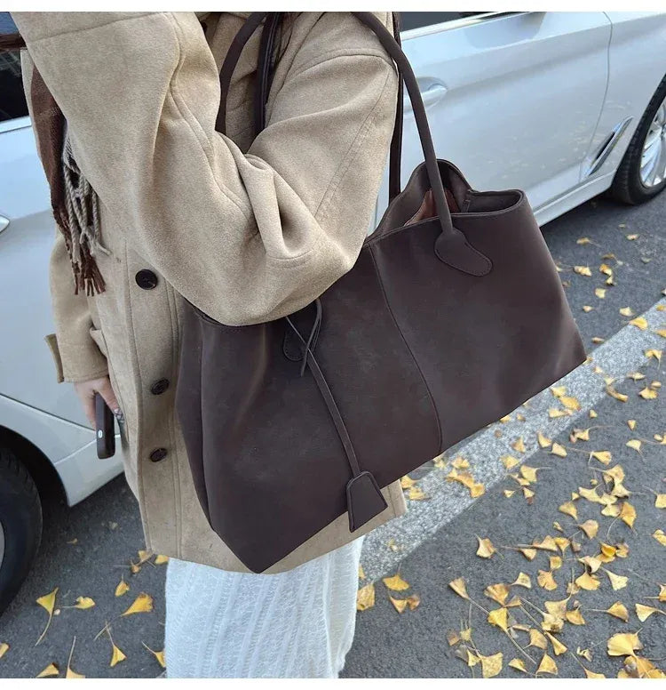 Trendé™ | Zarine Ledertasche mit zeitloser Eleganz