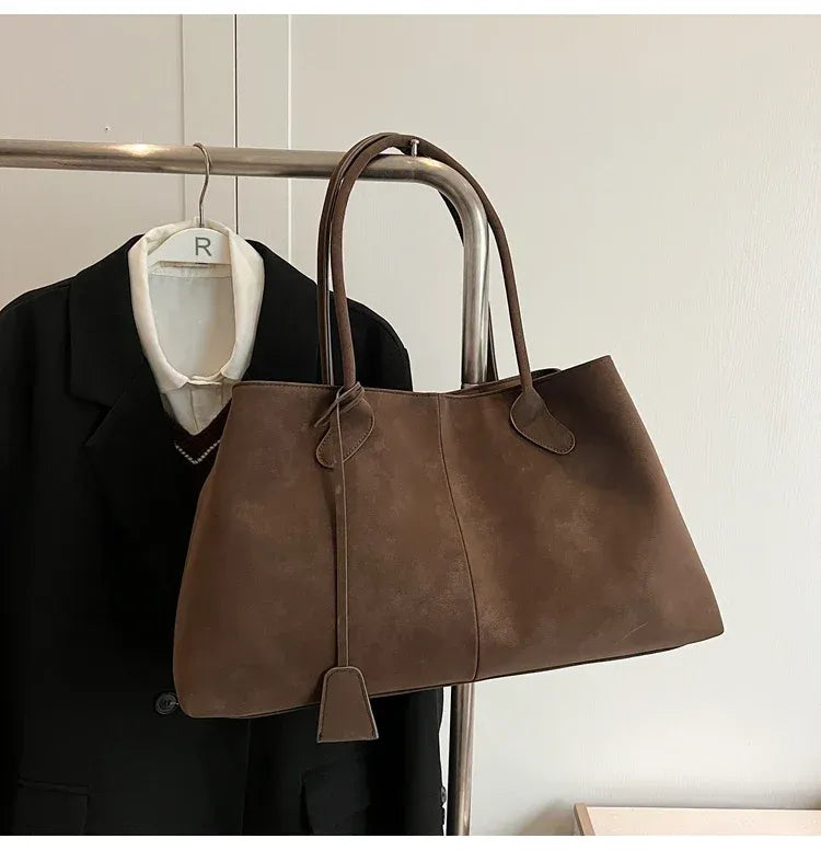 Trendé™ | Zarine Ledertasche mit zeitloser Eleganz