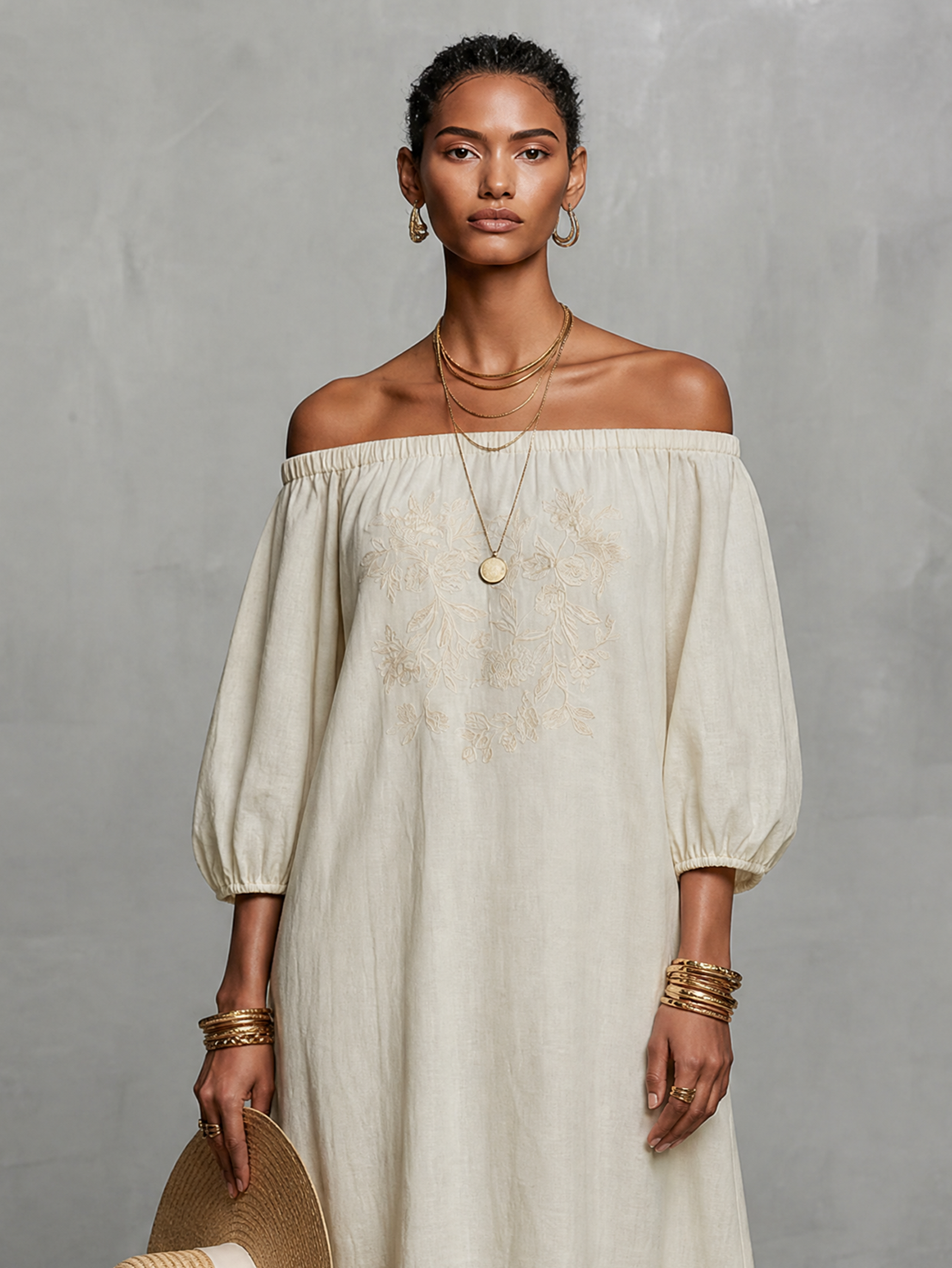 Trendé™ | Selina Maxikleid mit Off-Shoulder-Schnitt und Stickerei