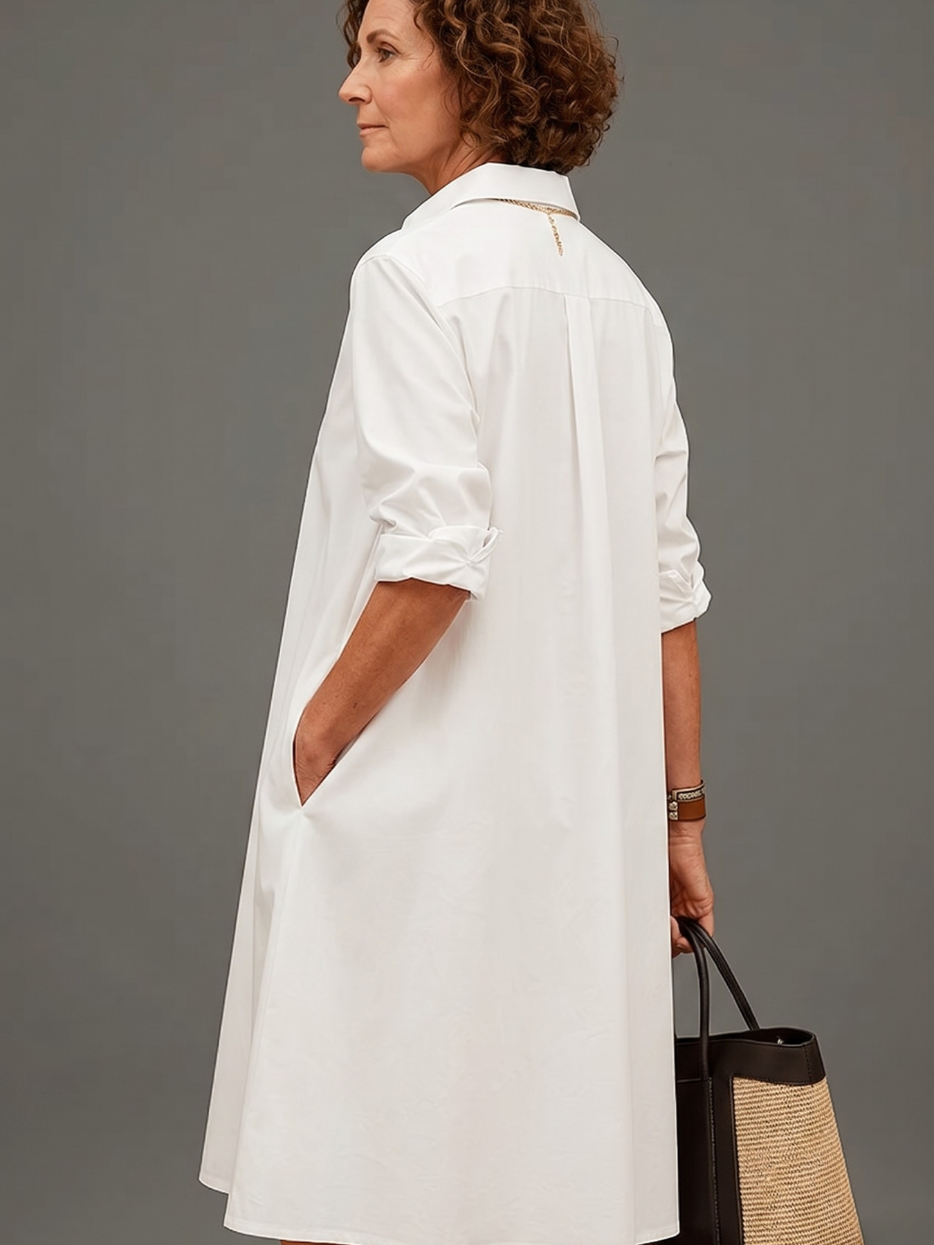 Trendé™ | Sadie Gepflegtes Midi-Kleid in Weiss