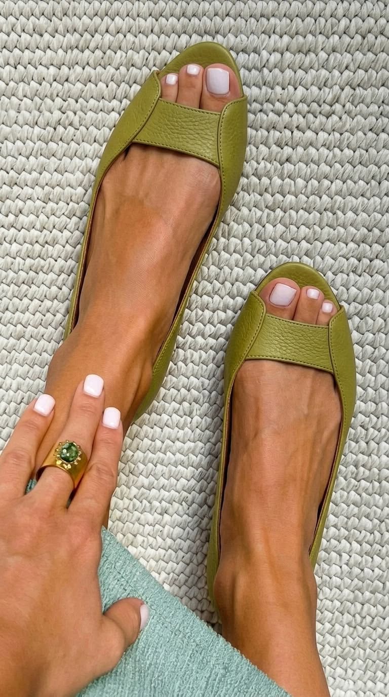 Adelina | Goldene Sandalen – Komfort und Chic