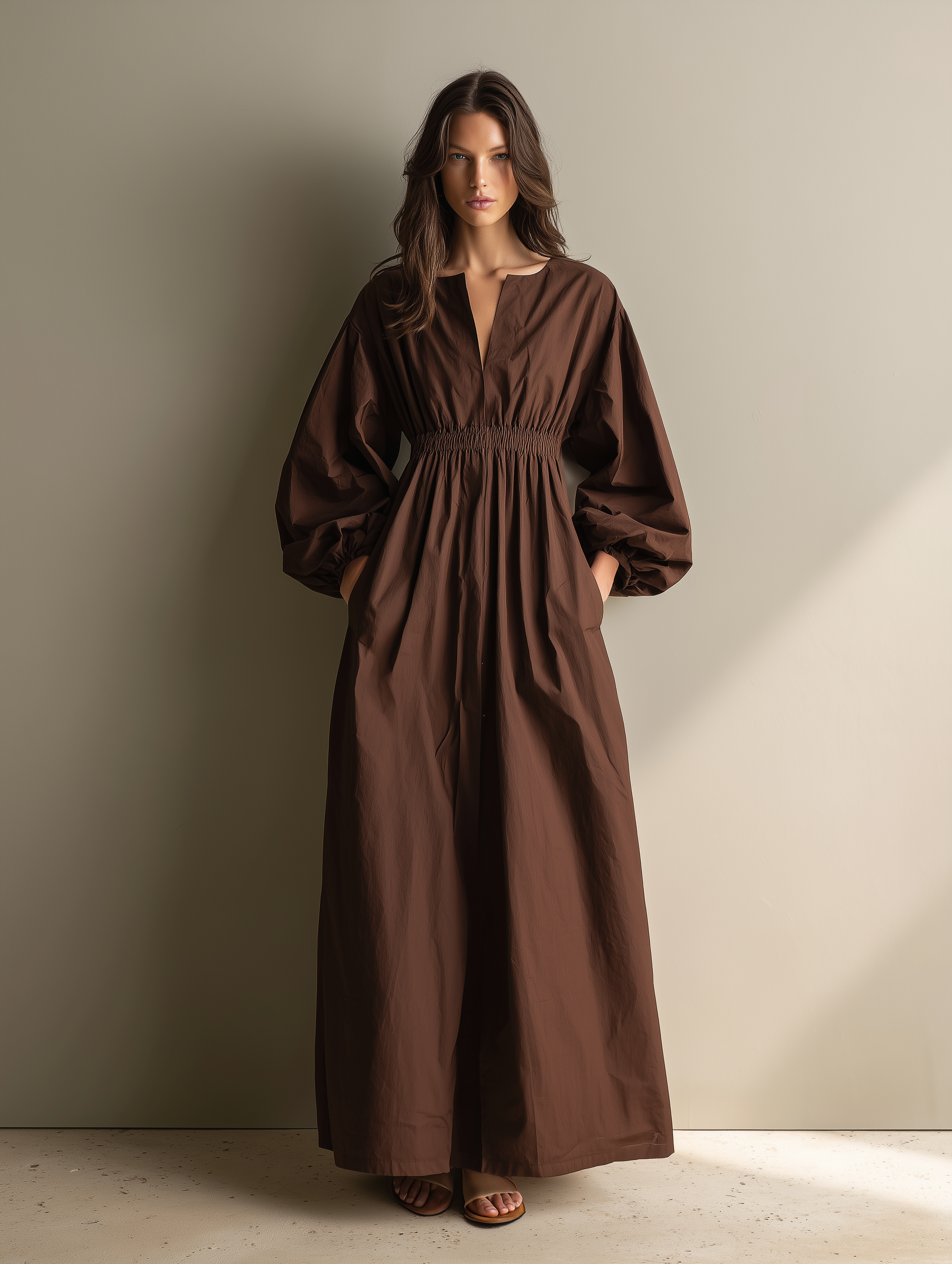 Trendé™ | Sonia Baumwoll-Leinen-Maxikleid mit V-Ausschnitt und langen Ärmeln
