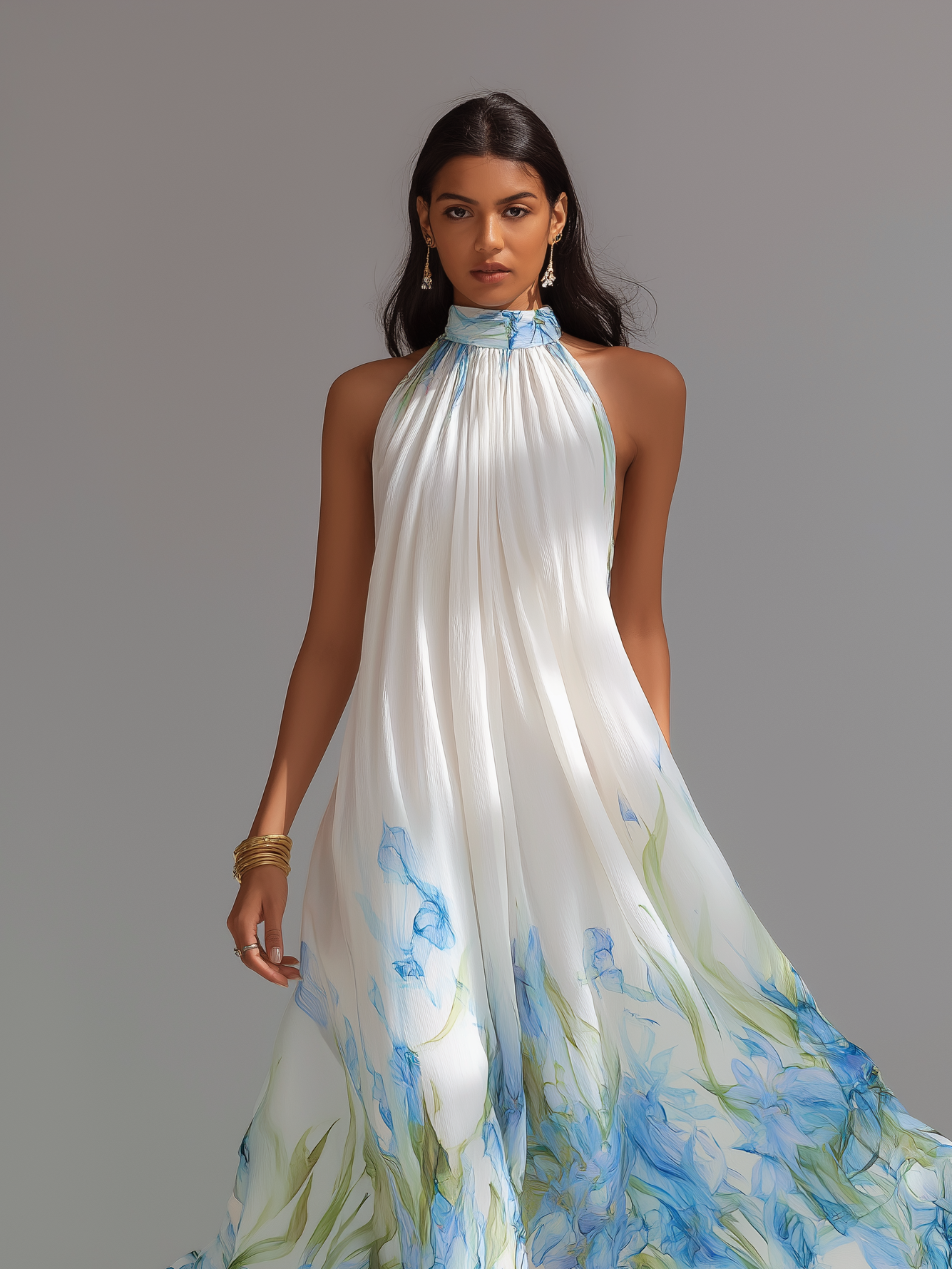 Trendé™ | Elvira Chiffon-Maxikleid mit Neckholder-Ausschnitt und ärmellosem Schnitt