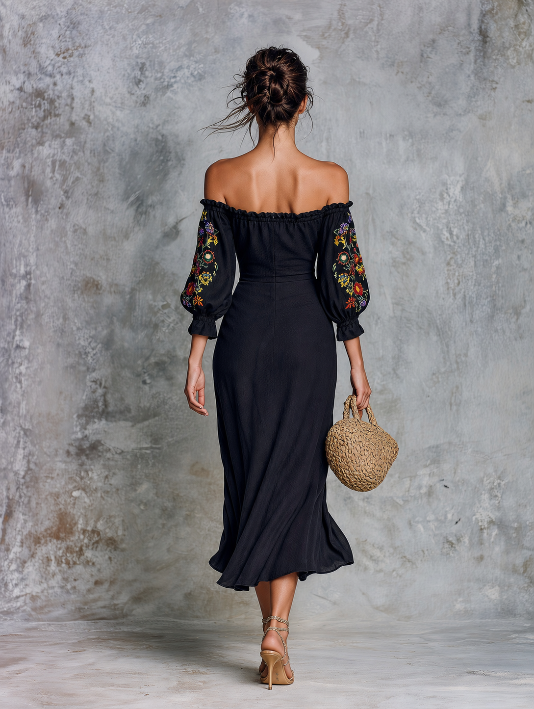 Trendé™ | Roxana Midikleid mit schulterfreiem Schnitt und Stickerei