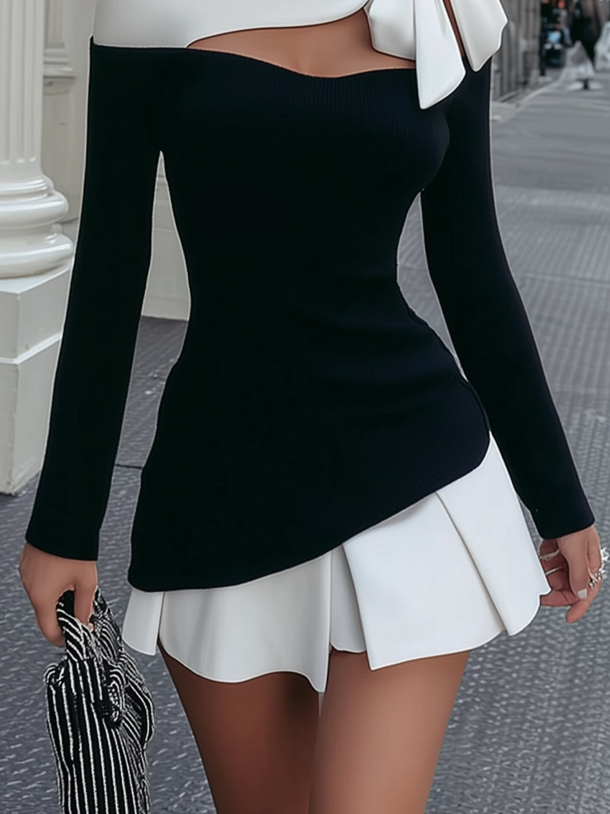 Trendé™ | Isla Schwarz-weisses Minikleid mit Schleifendetail