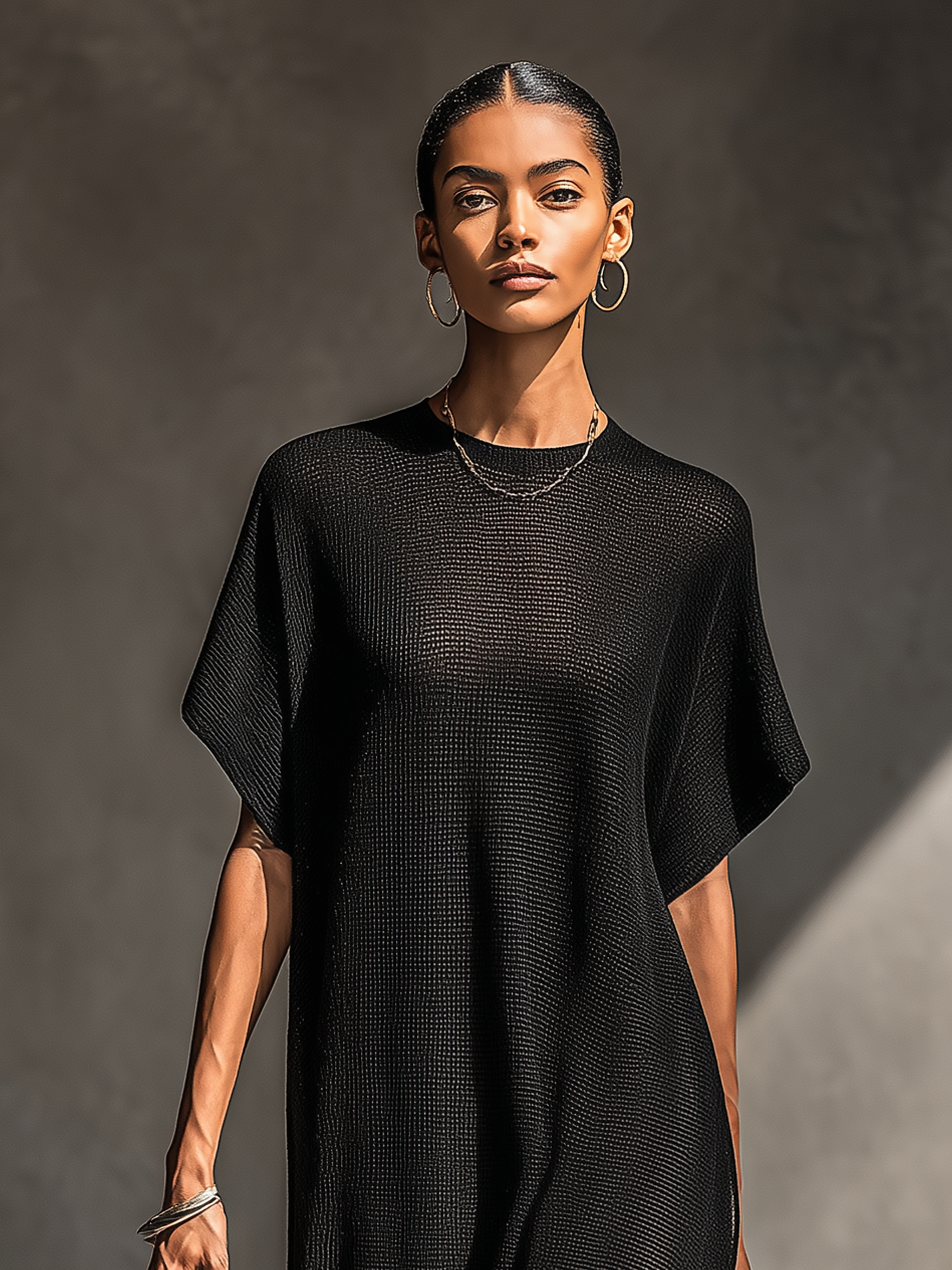 Trendé™ | Zara Strick-Maxikleid mit kurzen Ärmeln und minimalistischem Stil