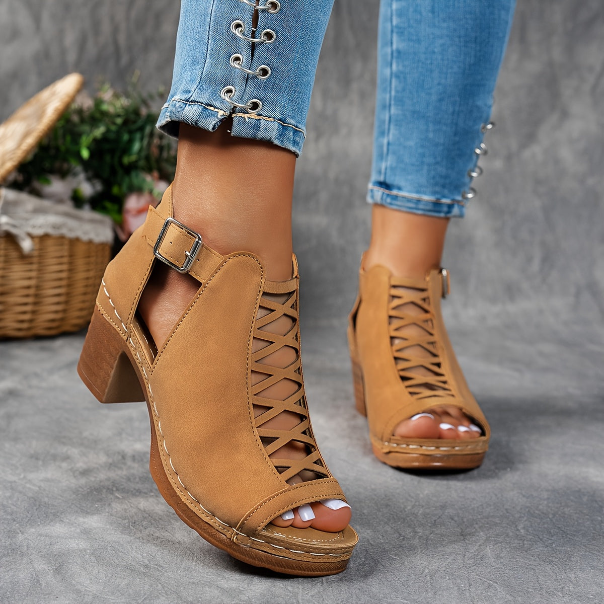Trendé™ | Selin Sandalen mit geflochtenem Absatz