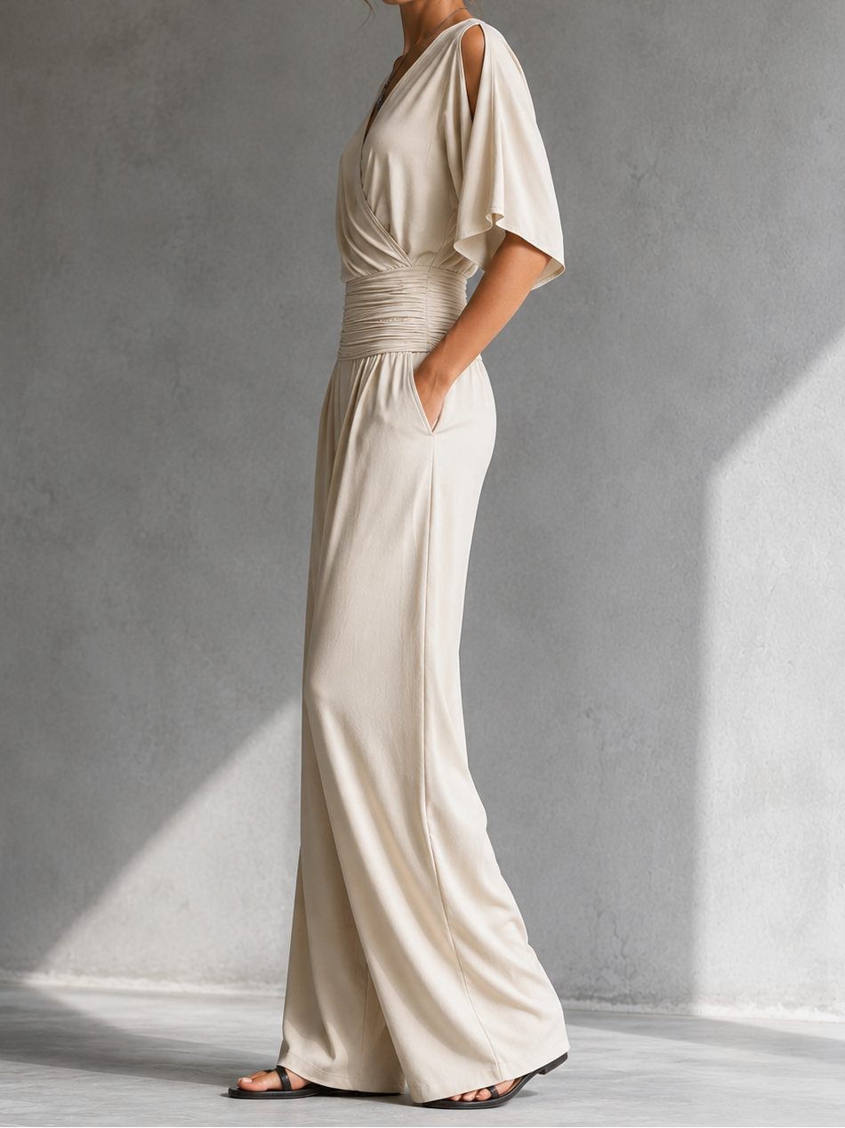 Trendé™ | Mia Eleganter Jumpsuit mit V-Ausschnitt