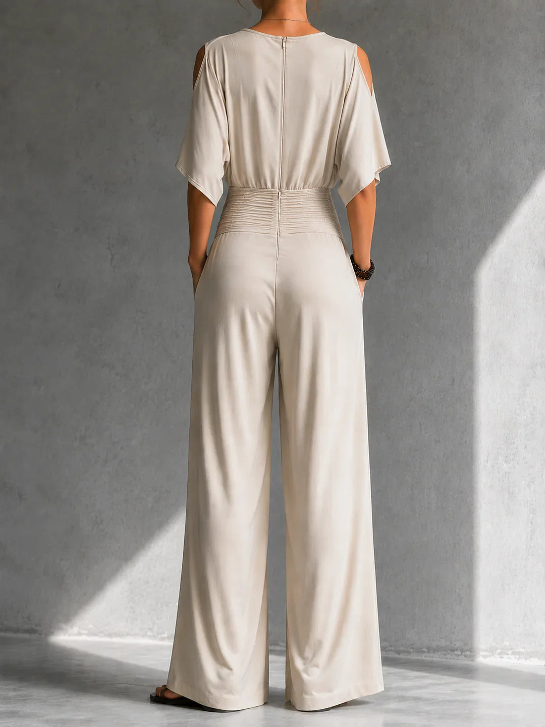 Trendé™ | Alia Eleganter Jumpsuit mit Wickeloptik und weitem Bein