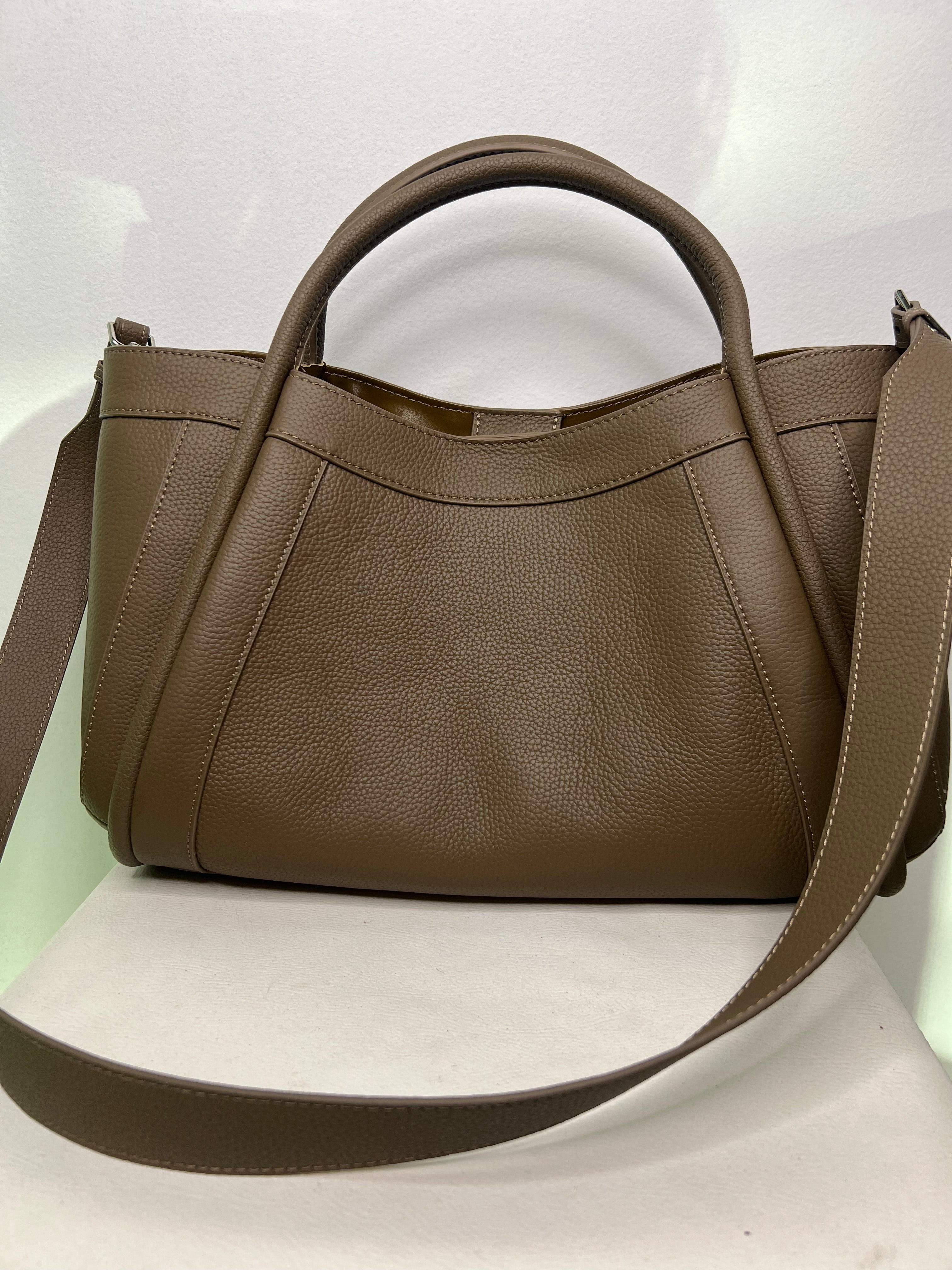 Trendé™ | Alina161 Ledertasche mit zeitloser Eleganz
