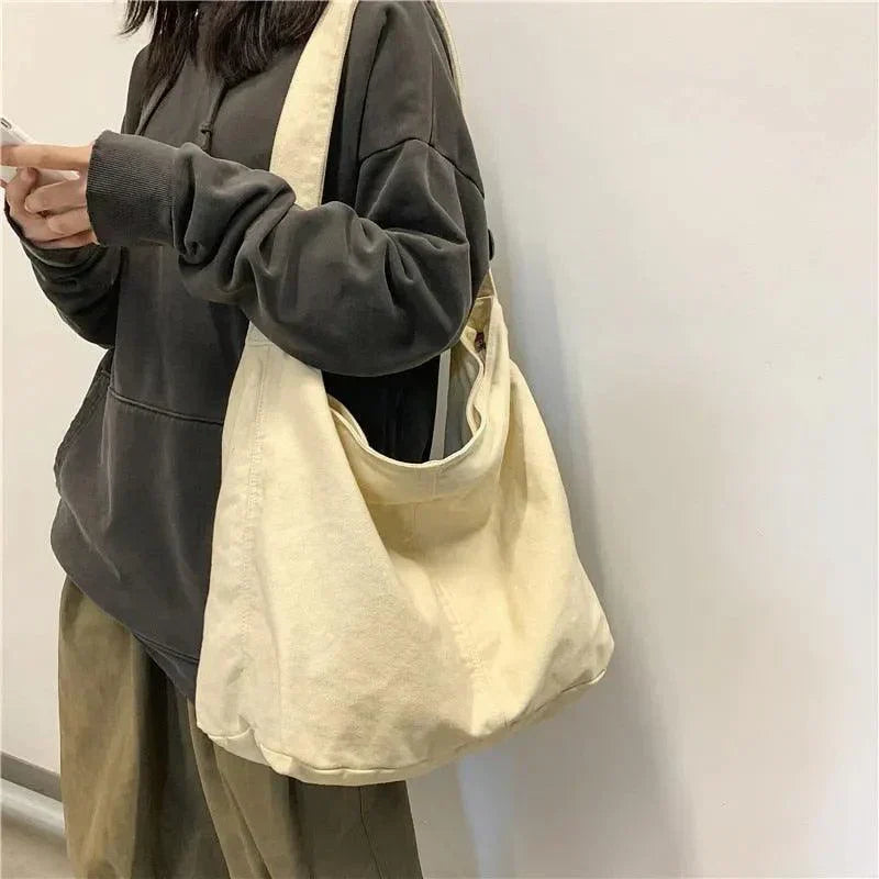 Trendé™ | Paloma44 Messenger-Tasche mit zeitlosem Look