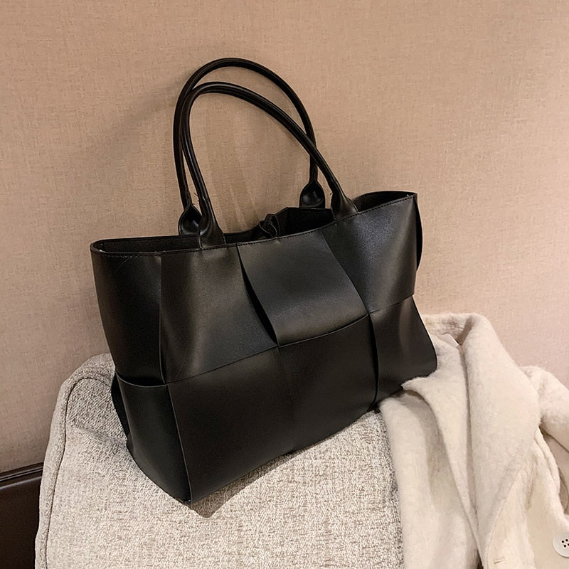 Trendé™ | Jana1979 Ledertasche mit zeitloser Eleganz