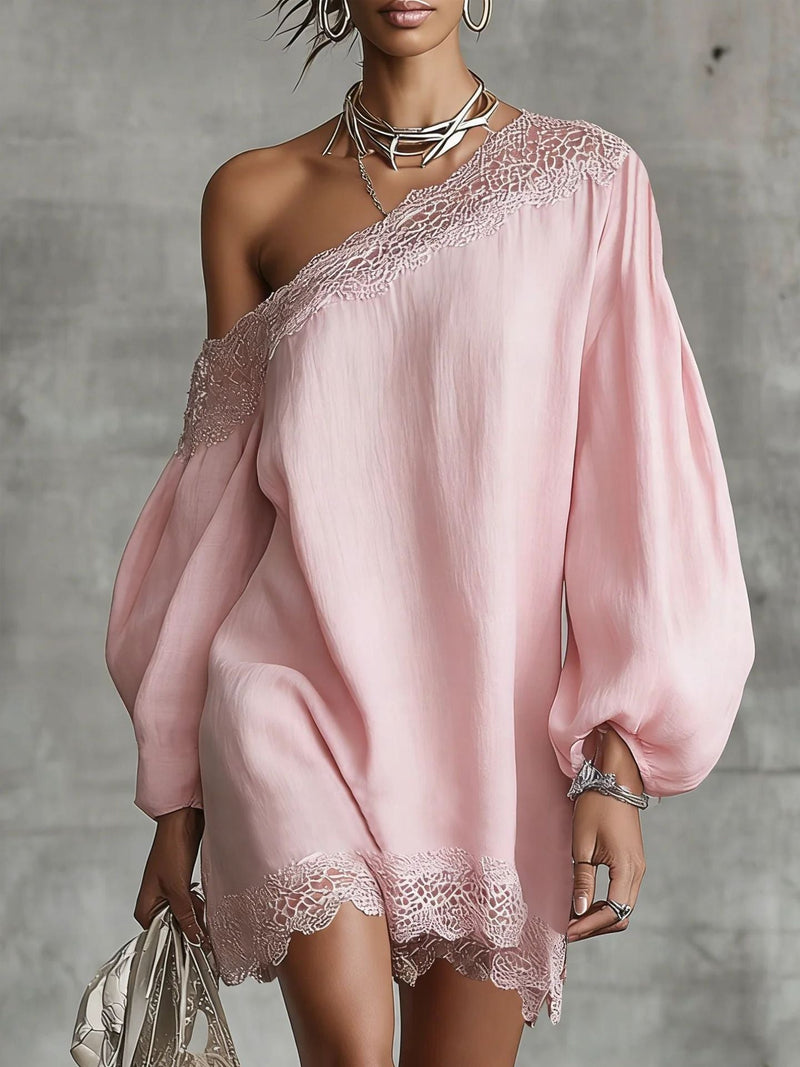 Schulterfreies Freizeitkleid mit Spitzenbesatz und langen Ärmeln