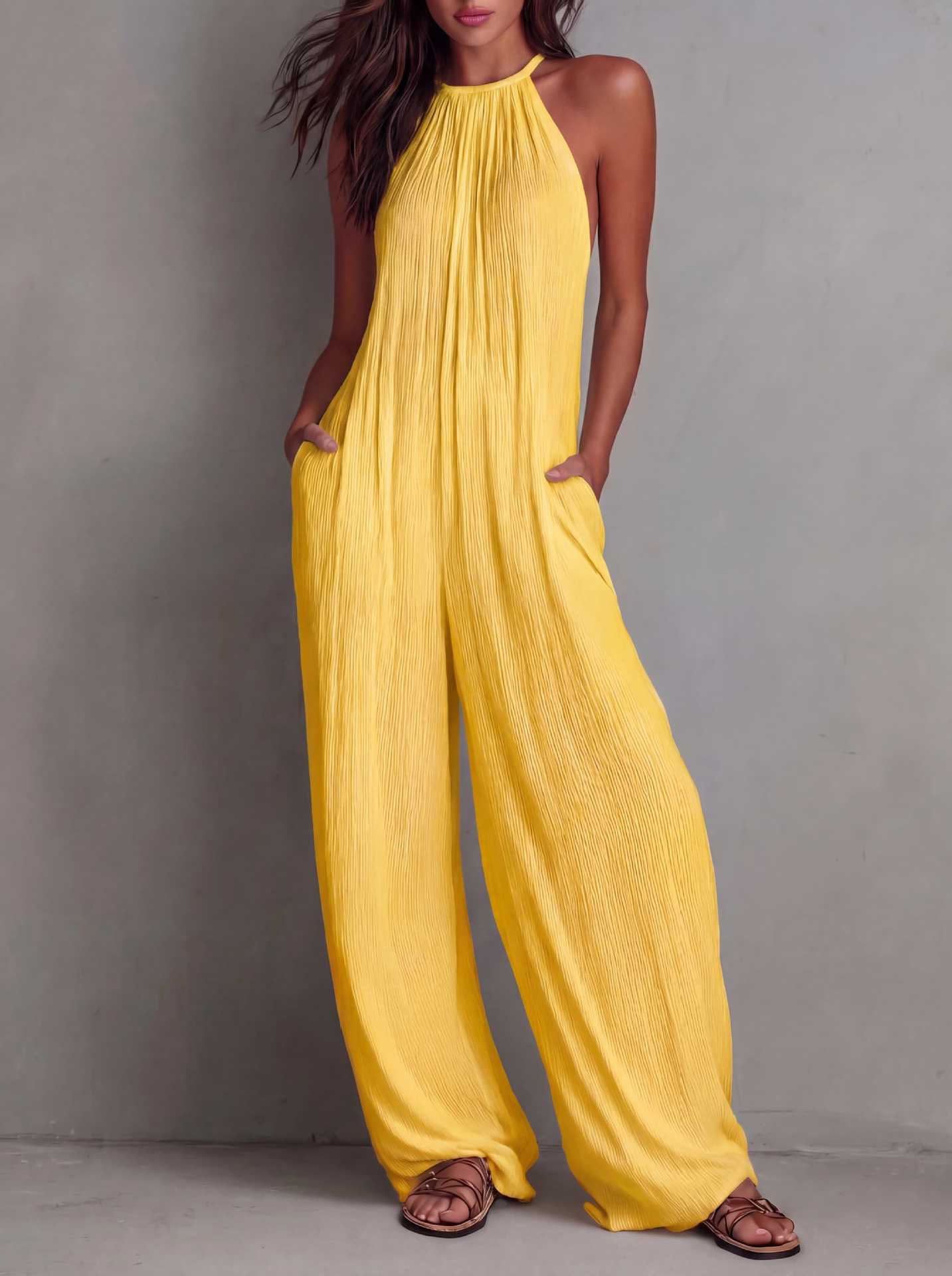 Rückenfreier Plissee-Jumpsuit im Resort-Stil mit weitem Bein