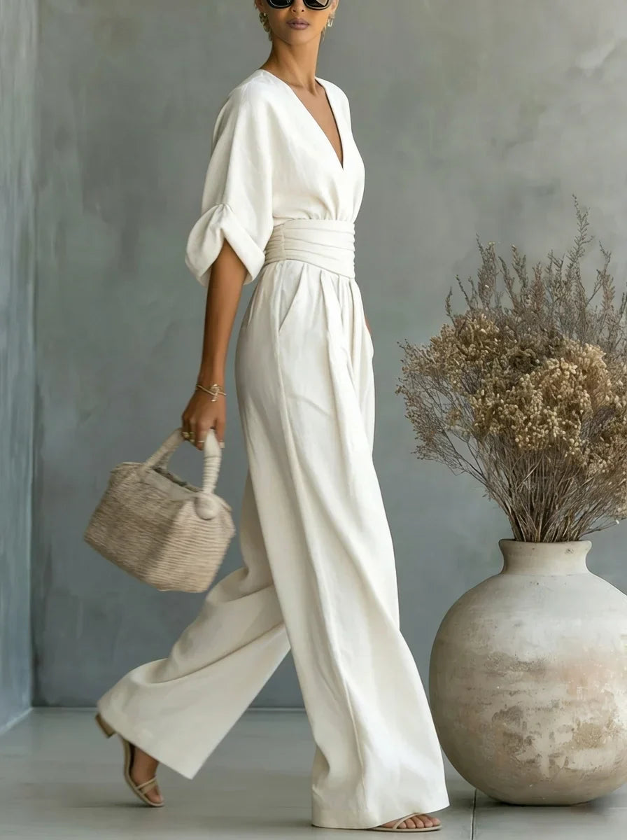 Trendé™ | Thais Essential-Jumpsuit mit V-Ausschnitt