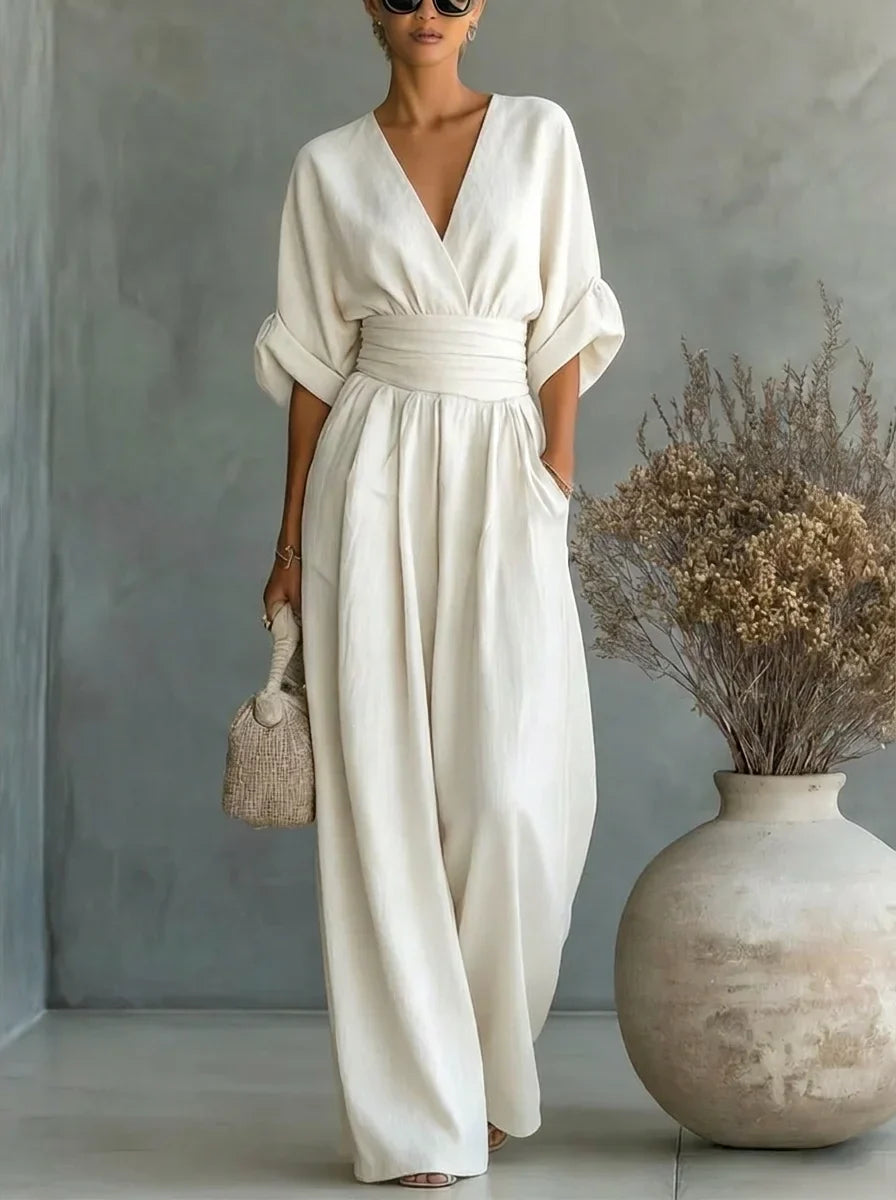 Trendé™ | Thais Essential-Jumpsuit mit V-Ausschnitt