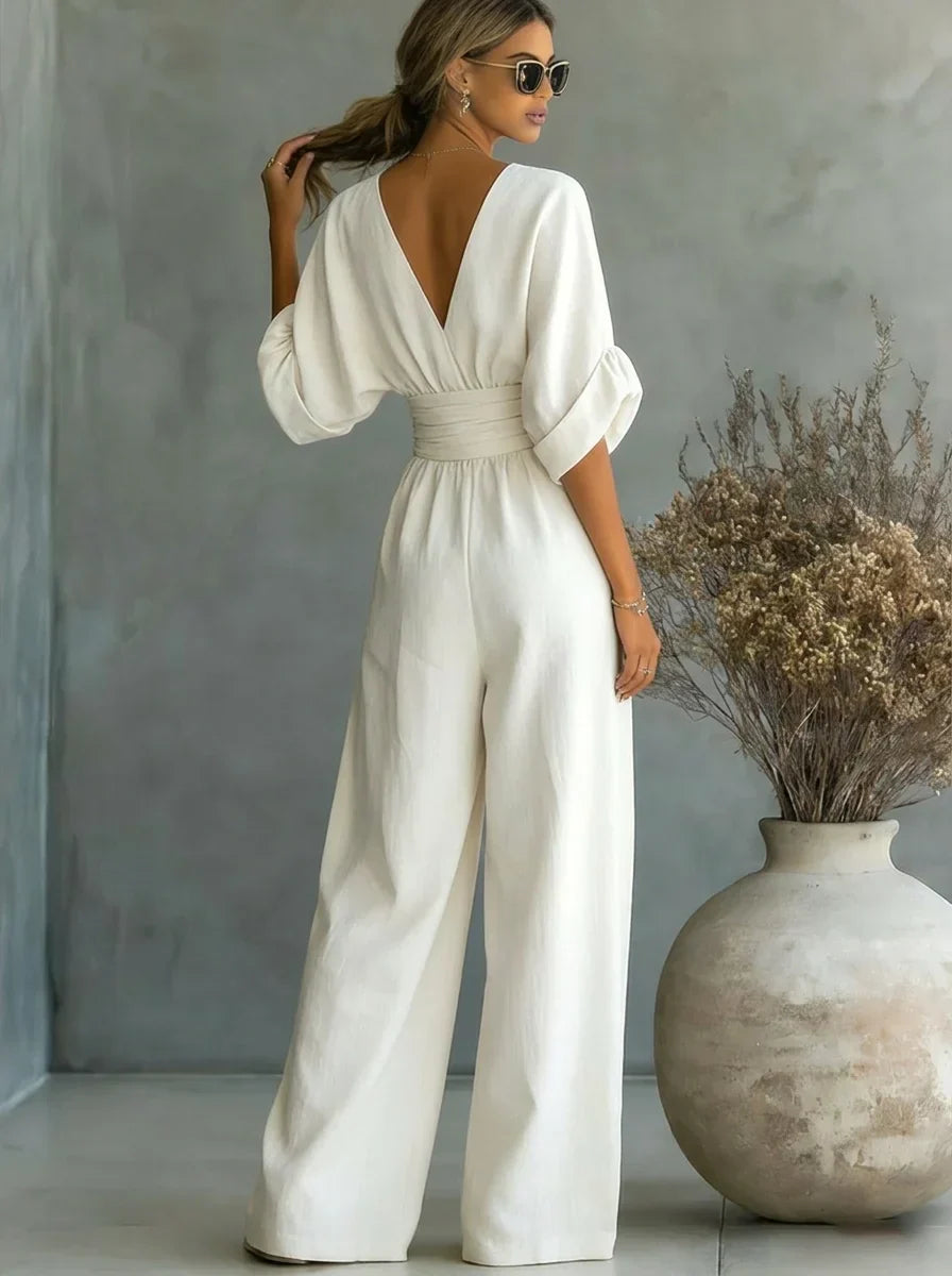 Trendé™ | Thais Essential-Jumpsuit mit V-Ausschnitt