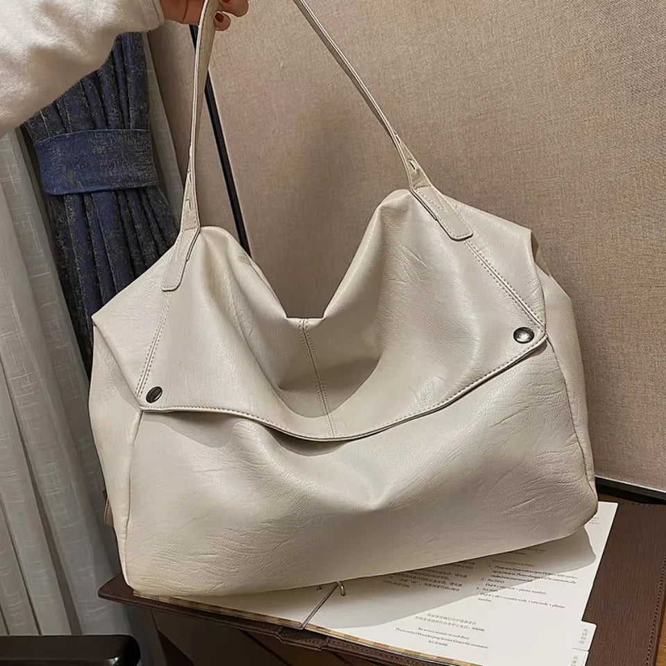 Trendé™ | Lua Ledertasche mit zeitloser Eleganz