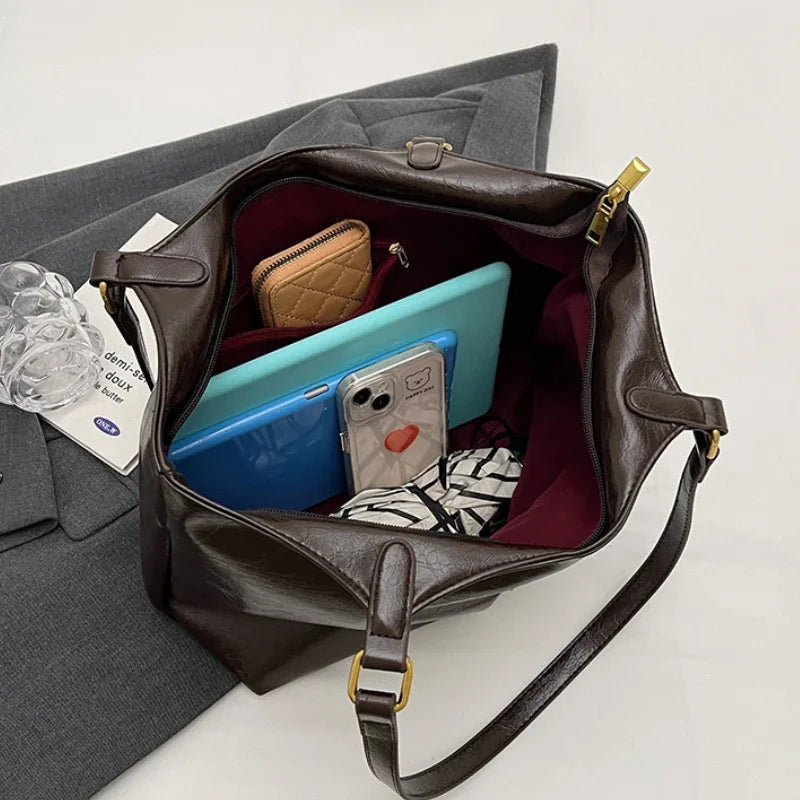Trendé™ | Bless Ledertasche mit zeitloser Eleganz
