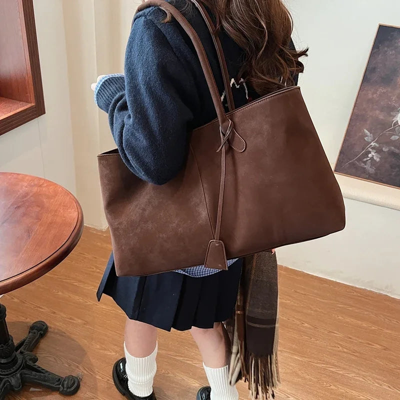 Trendé™ | Zarine Ledertasche mit zeitloser Eleganz
